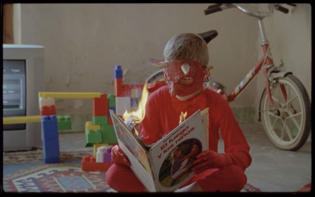 Chlöe's Clue estrena el videoclip de su canción 'Quémame' dirigido por Francesc Planes