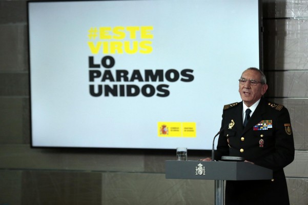La Policía alerta de miles de nuevas webs que ya ofrecen falsas vacunas y lanza una guía contra bulos