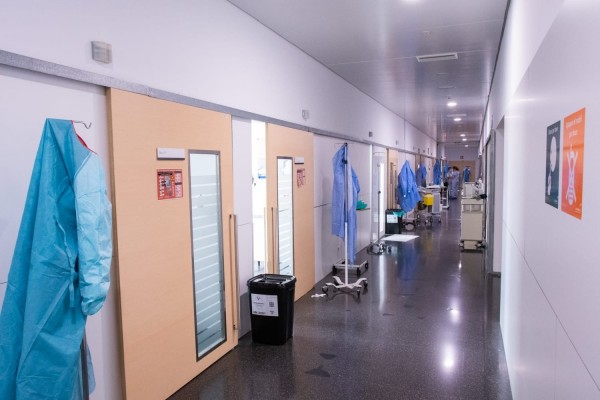Marina Salud: “El crecimiento de la pandemia en la Marina Alta es lento y por tanto el riesgo de saturar los servicios sanitarios es menor”