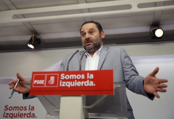 El PSOE anuncia que votará en contra del techo de gasto para 2018 en el Congreso
