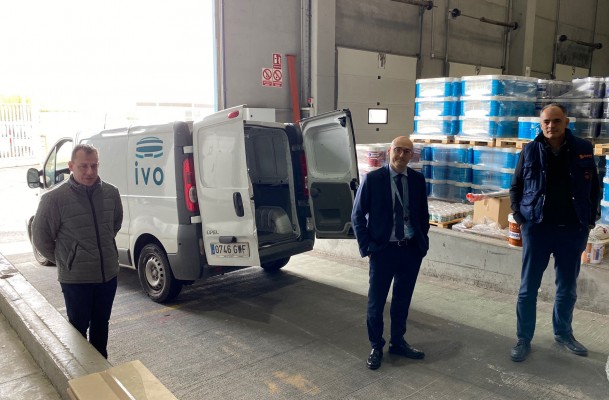 Pinturas Isaval dona 200.000 guantes, mascarillas y monos al IVO