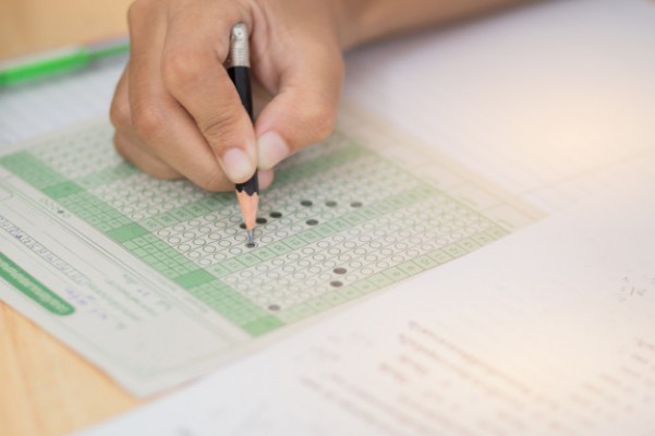 Las universidades de Murcia mantienen, principio, las fechas de exámenes y estudian qué modalidad seguir