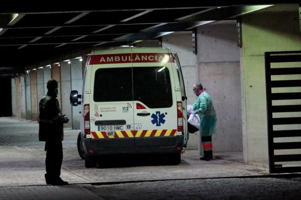 Sanidad traslada los primeros pacientes de la Plana al Centre de Tecnificació Esportiva de Vila-real