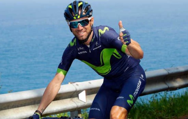 Valverde ya flexiona la rodilla, 36 horas después de la operación