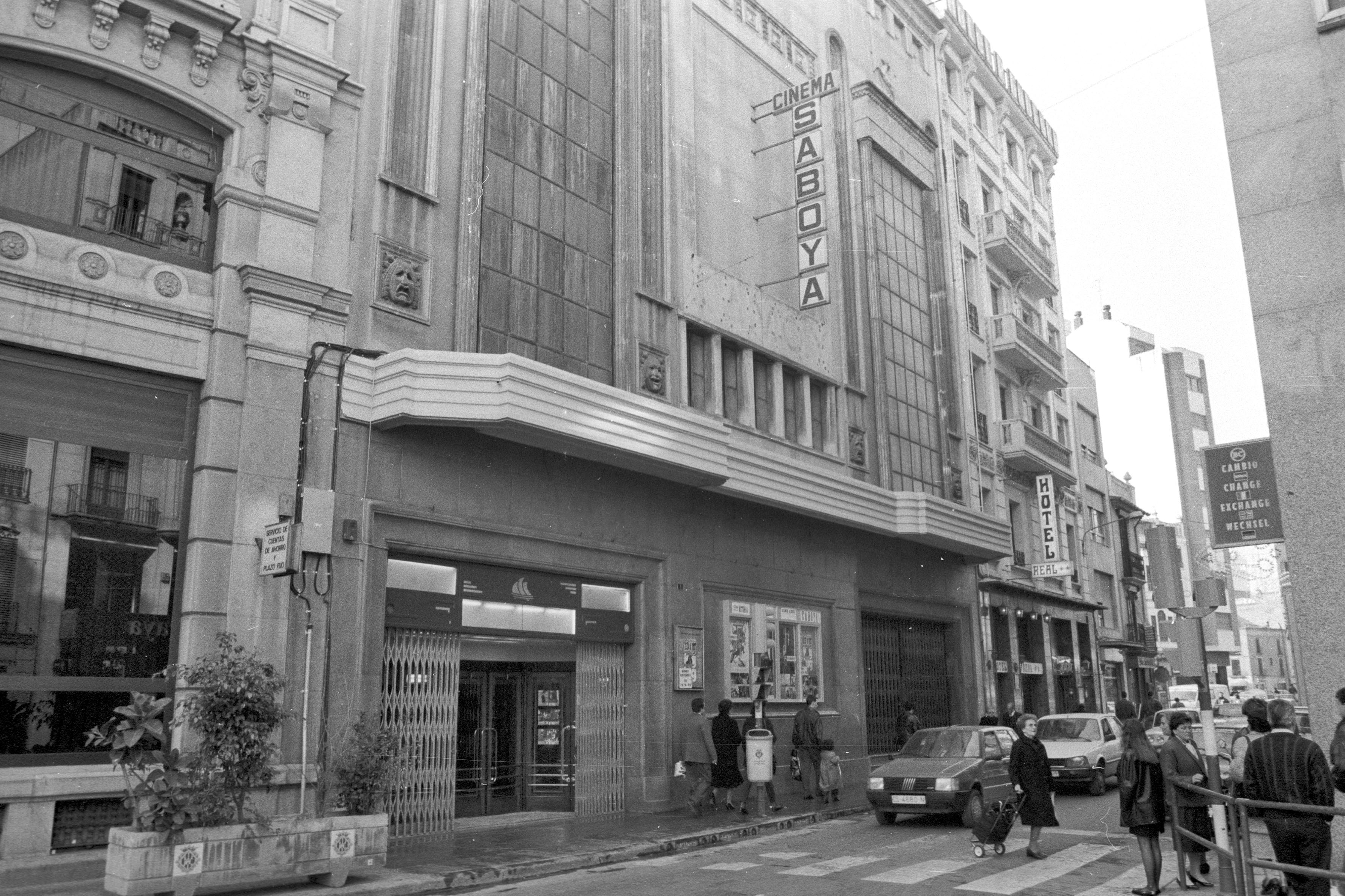 Fundido a negro de un sector: cuando Castelló perdió cuatro salas de cine en un día