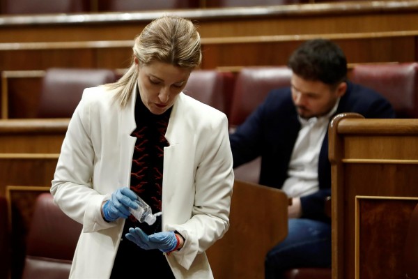 La oposición respalda en el Congreso los decretos del Gobierno ante el coronavirus pero pide más ambición