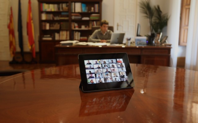 La telemática llega para quedarse: la Diputación funcionará vía 'zoom' mientras dure el Estado de Alarma