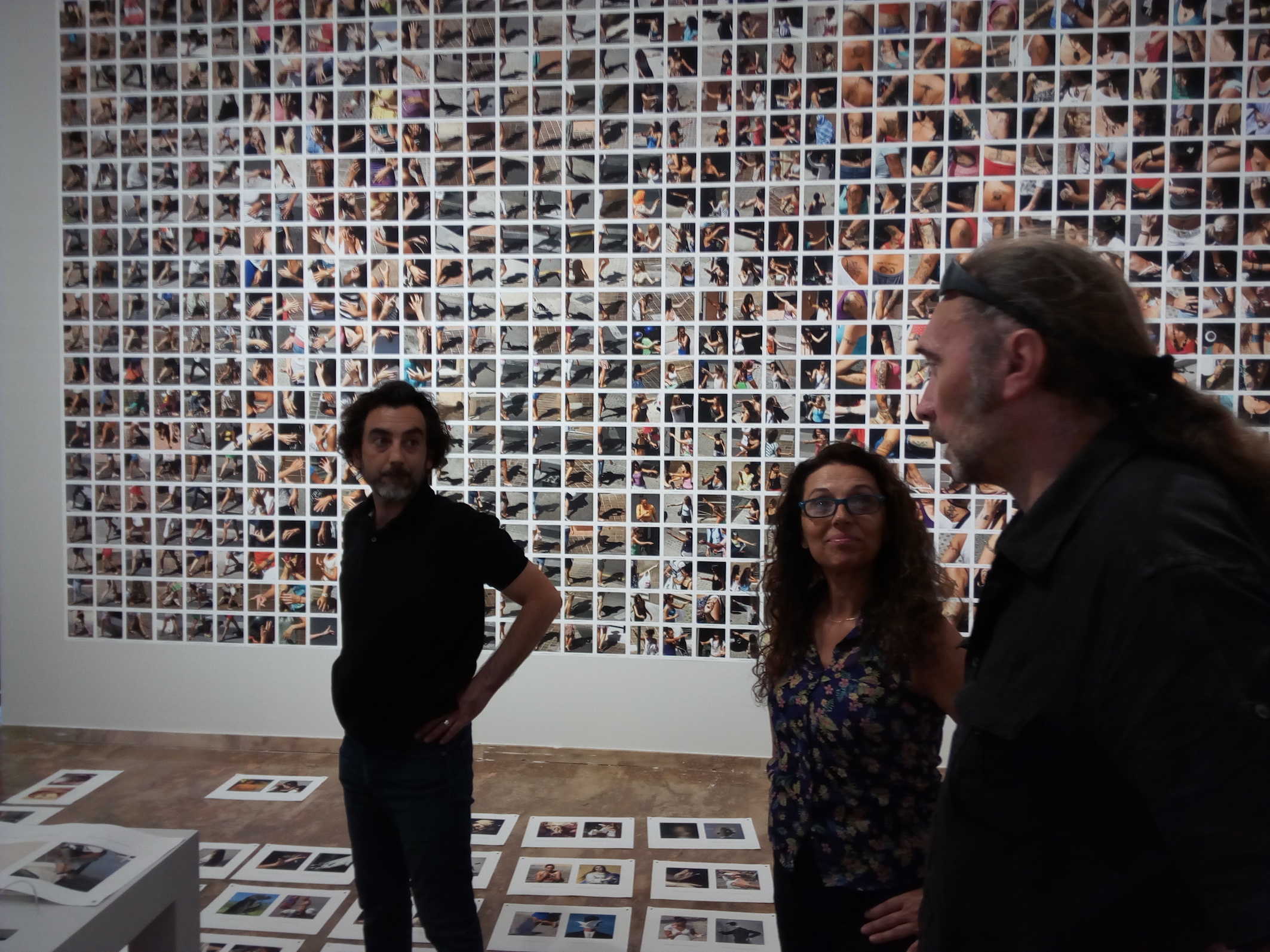 La finestra de Cueto Lominchar, el mirall teatral de la societat es plasma en més de 2000 fotografies