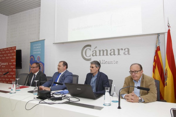 Fempa abandona Cepyme tras integrarse en la nueva CEV y estudia cuándo irse de Coepa