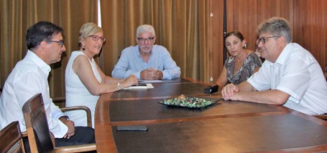El Colegio de Médicos de Castellón exige la destitución de la consellera Ana Barceló