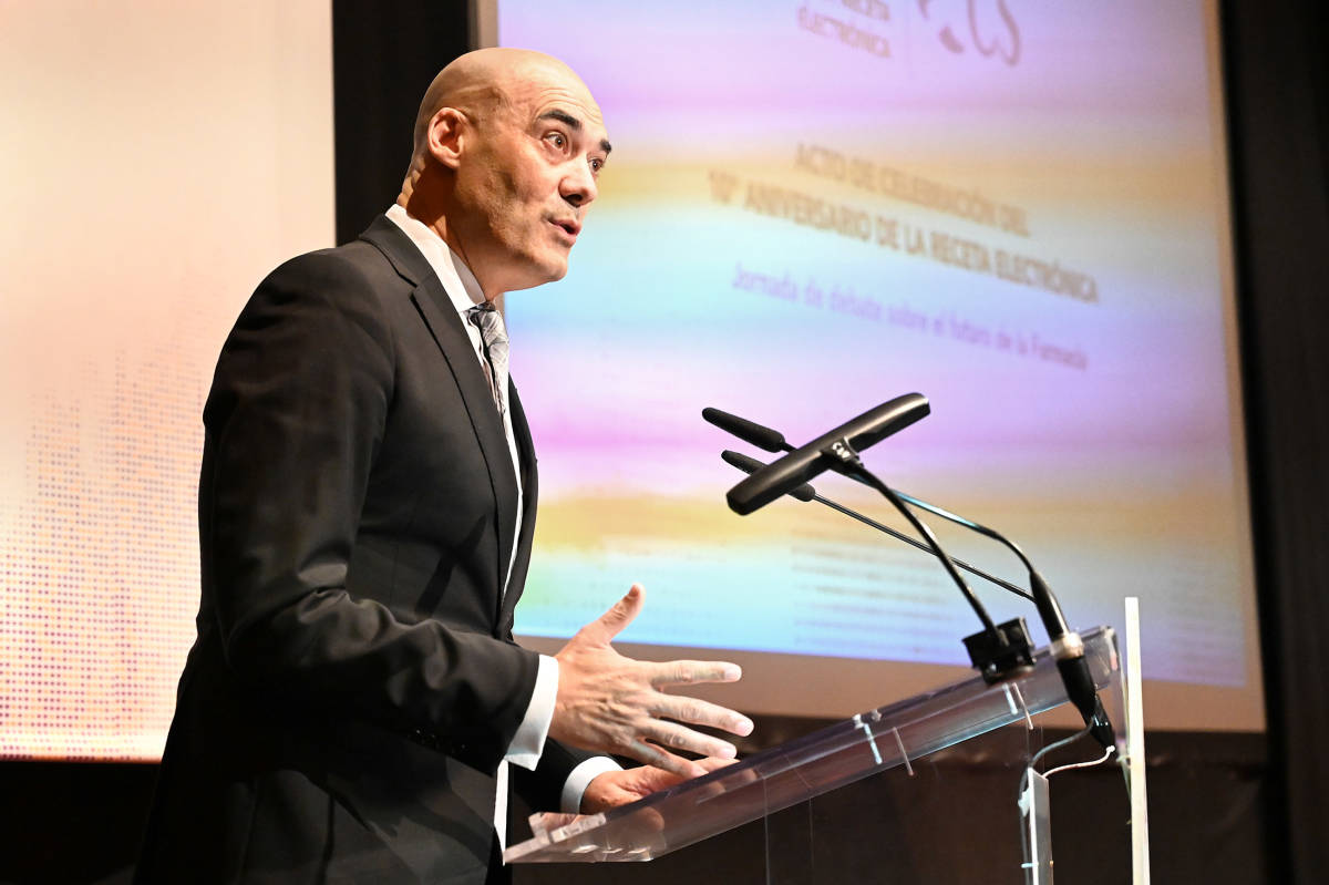 Los farmacéuticos recuerdan a Sanidad que están en primera línea ante el virus y deben protegerse