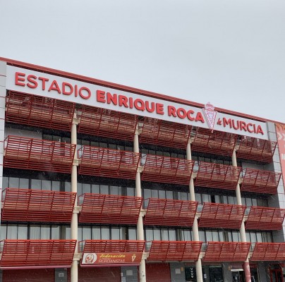 El Murcia presta a las autoridades sanitarias el estadio Enrique Roca

y sus vías de comunicación