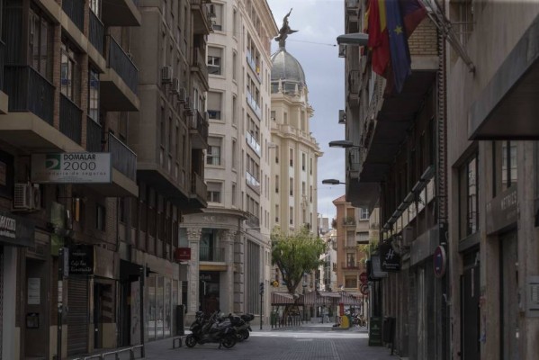 Sanidad confirma un centenar de nuevos casos en la Región y seis fallecidos