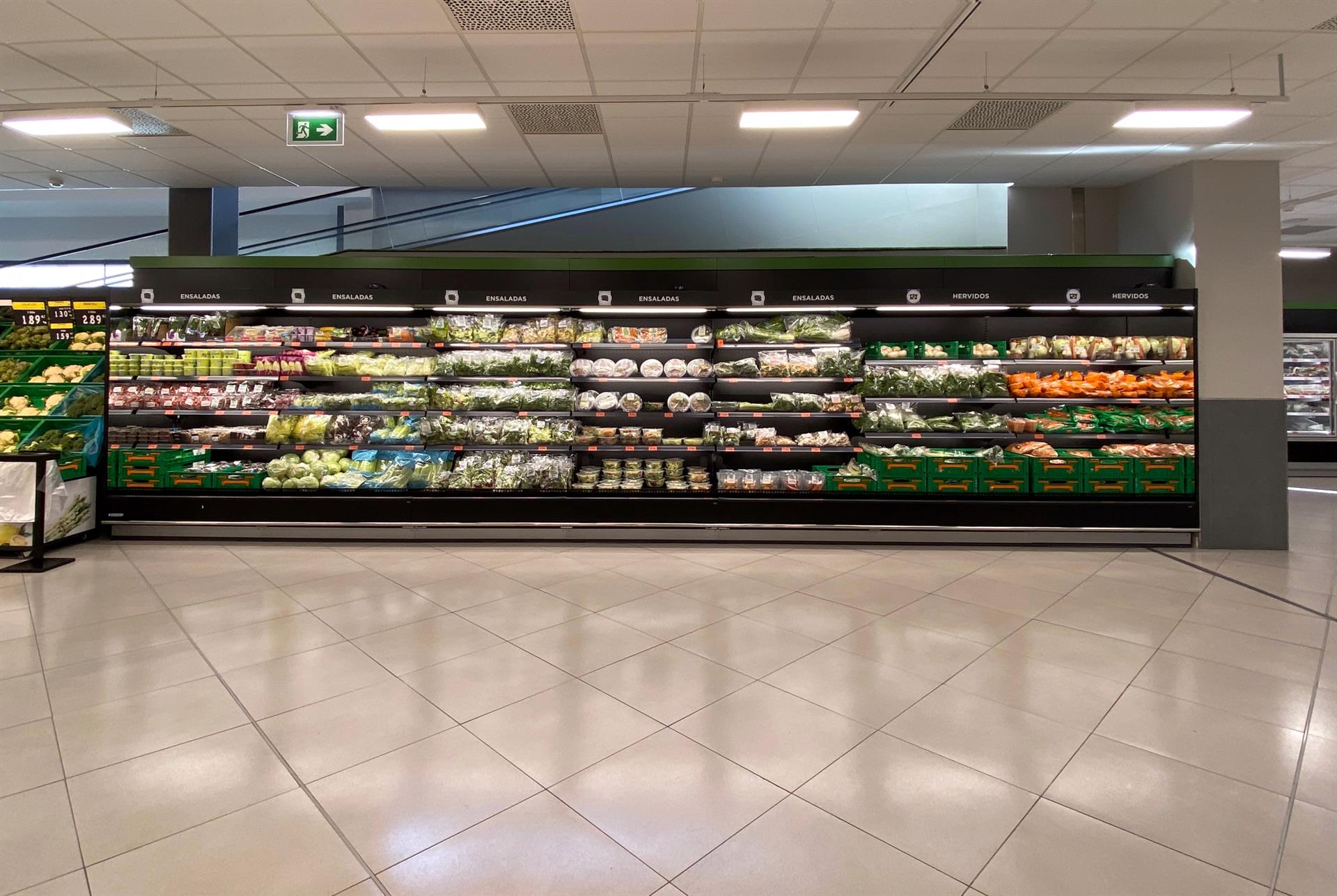 Beber mucha agua, comer fruta y verdura y no tirar de precocinados, recomendaciones ante el confinamiento