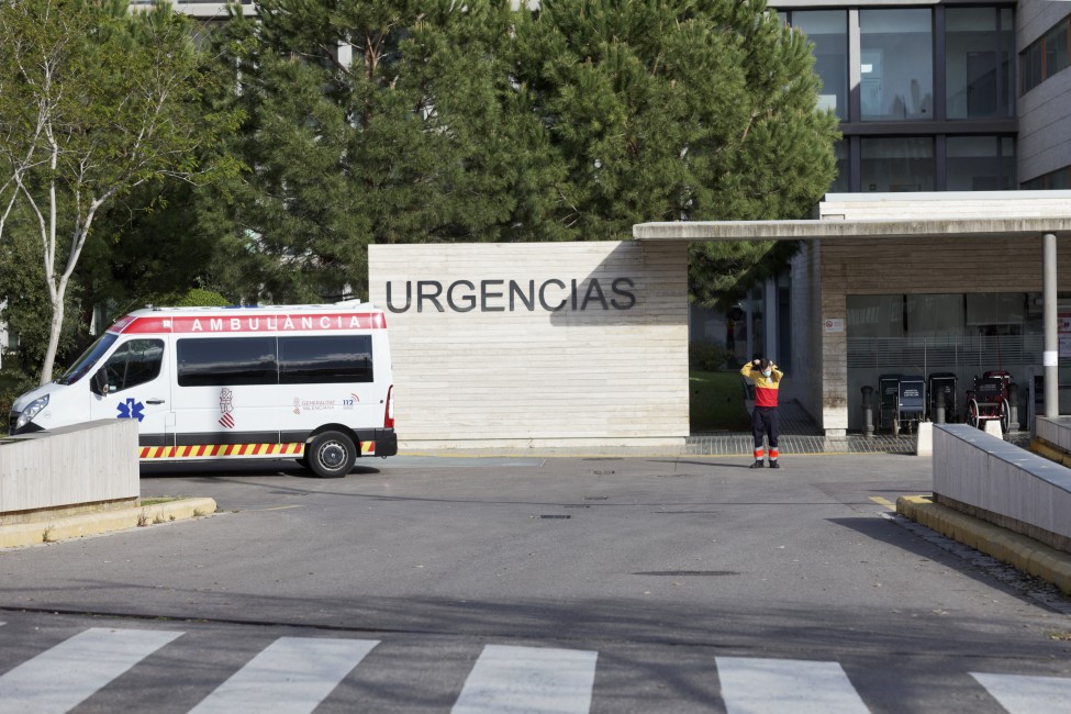 Urgencias del Hospital Provincial de Castelló. (Foto: ANTONIO PRADAS) - 