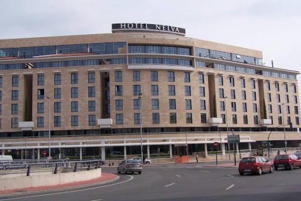 Los hoteles de la Región recibieron en febrero más turistas, pero permanecieron menos tiempo