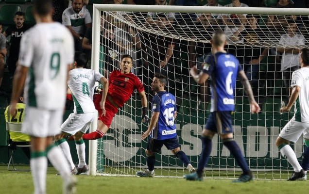 Édgar Badía, el que más para de Segunda A
