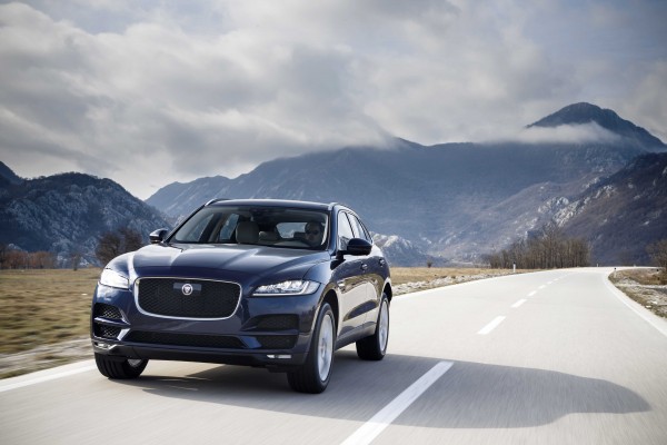 Nuevo motor gasolina de 300CV para los modelos Jaguar XE, XF y F-PACE