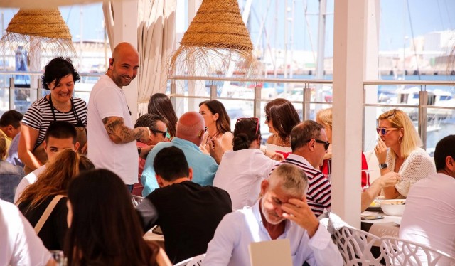Giuliani's y La Guindilla animan a luchar contra el virus tras liderar el cierre de restaurantes