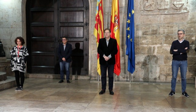 La Generalitat guarda tres minutos de silencio por el asesinato machista en Almassora