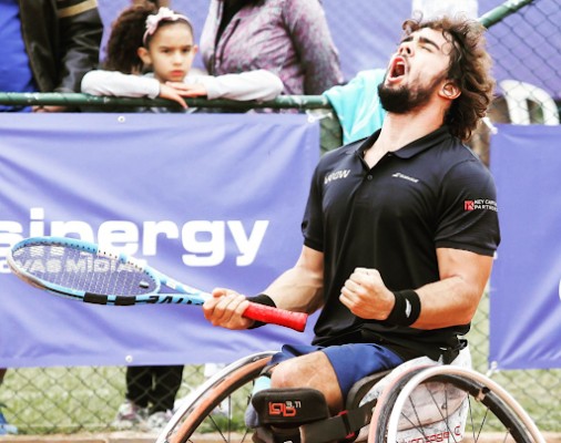 Dani Caverzaschi: 