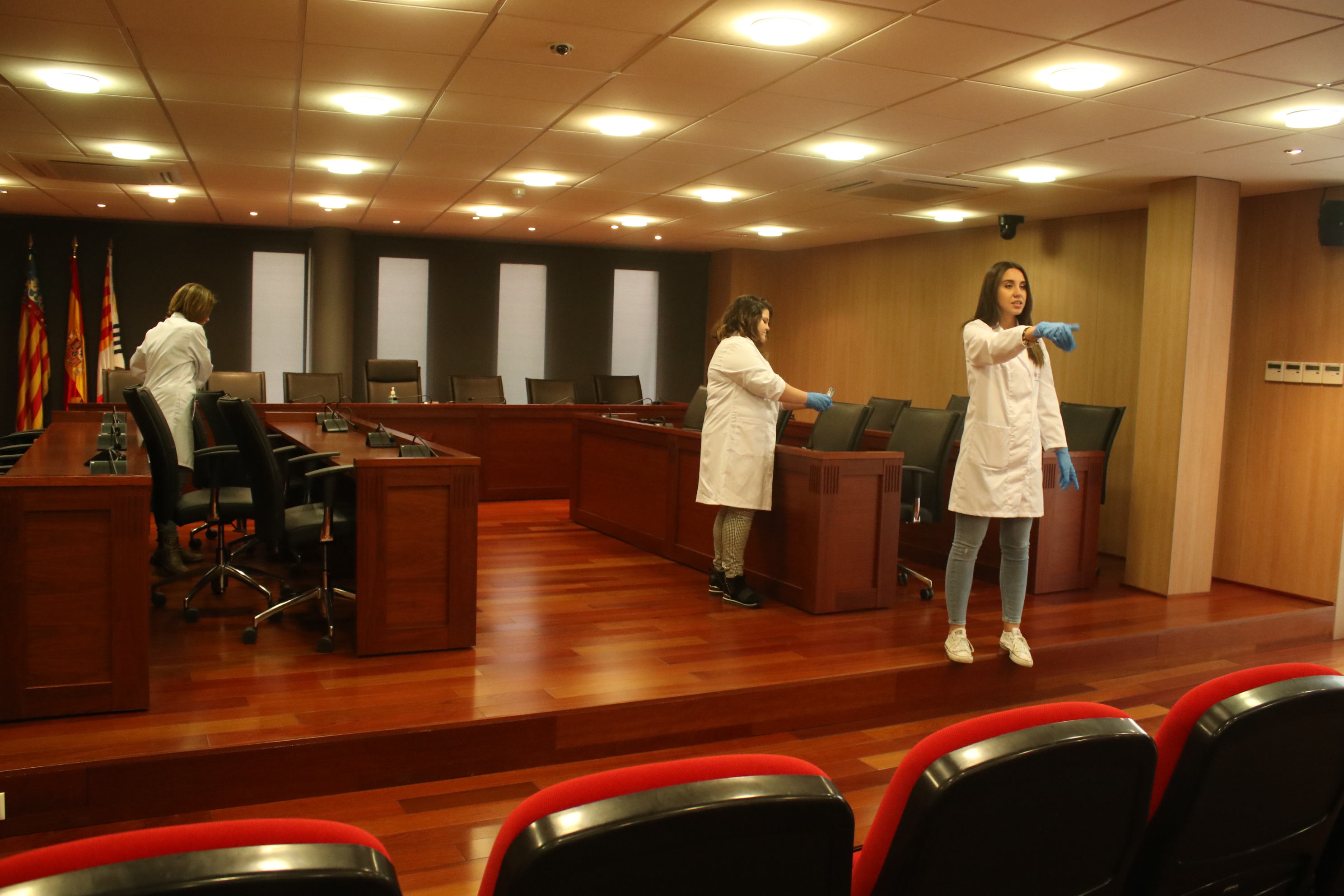 Las enfermeras escolares se ponen al servicio de los ondenses con una campaña de prevención