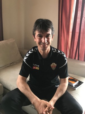 Pacheta presume que si vuelve el fútbol será para disputar dos jornadas por semana