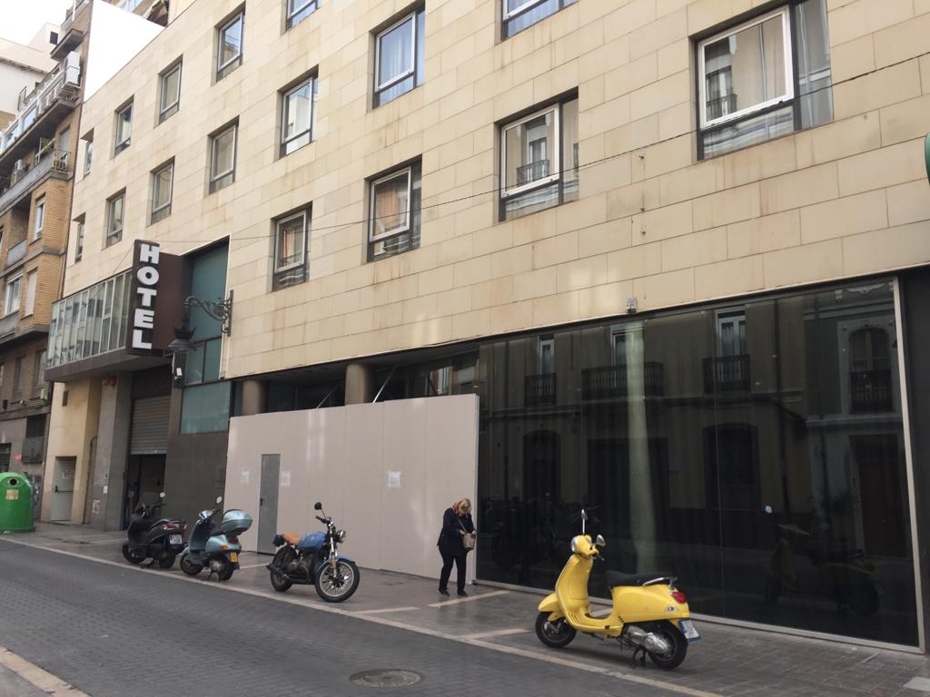 El hotel Conqueridor, en València, cerrado. VP - 