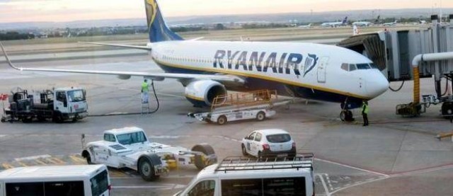 Ryanair cancela sus vuelos en Castellón a corto plazo y Wizz Air suprime una semana los de Bucarest