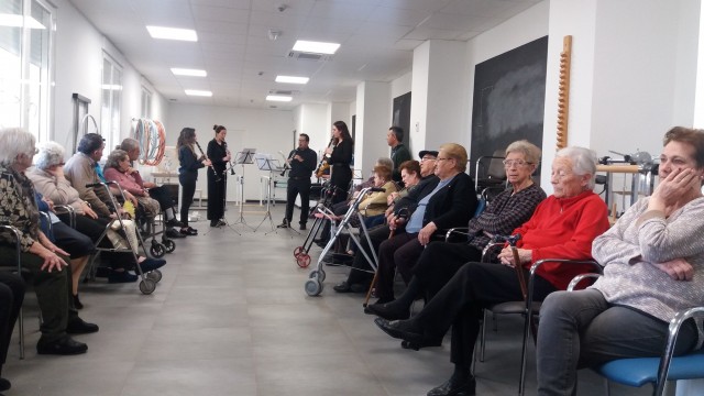 AFA Castellón activa un servicio de atención telefónica y estudia un ERTE en la plantilla