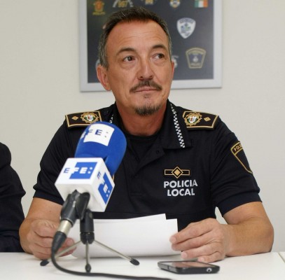 Santa Pola ultima el expediente al jefe de la Policía ante la 'desbandada' de los acusados 