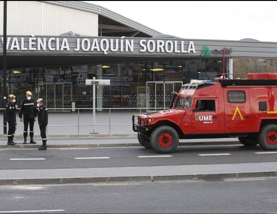 Miembros de la UME este lunes en València. Foto: EUROPA PRESS - 
