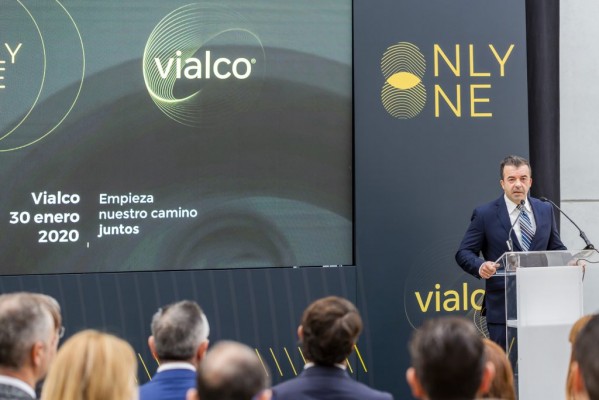 Giménez Ganga y La Viuda inyectan 6 millones en su proveedor de aluminio pintado Vialco