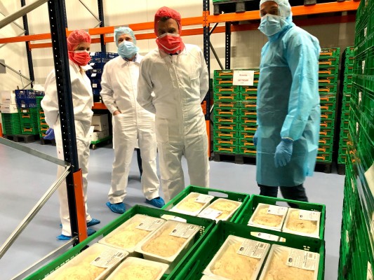 Murcia refuerza su servicio de comida a domicilio para los mayores 