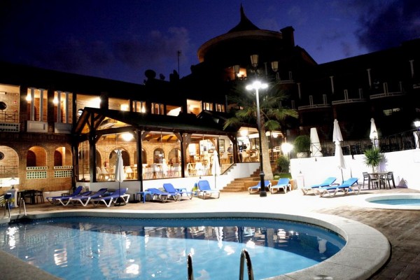 La crisis cierra 6 primeros hoteles asociados a APHA y cancela el 50% de las reservas en un día