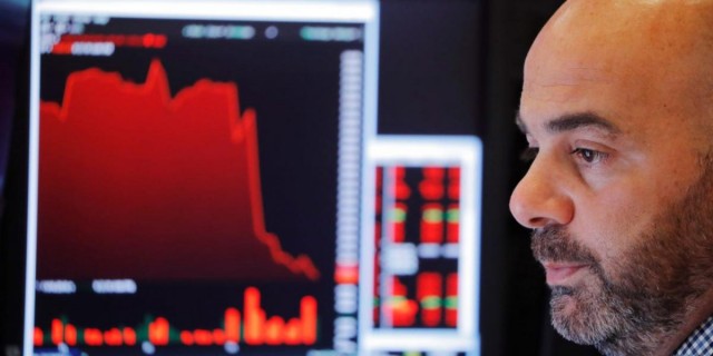 Del mal, el menos: el Ibex 35 se hunde un 7,9% tras llegar a precipitarse un 12,3%