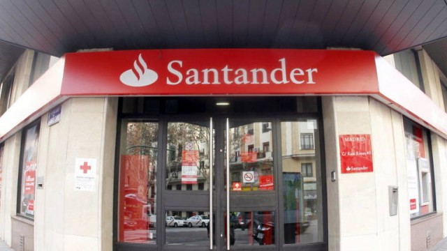 Banco Santander y BBVA abrirán solo las oficinas necesarias para garantizar la atención al público