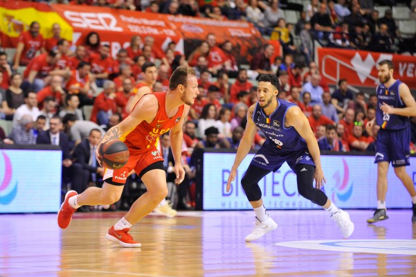La ACB lleva el aplazamiento hasta el 24 de abril y reanudará la Liga cuando 
