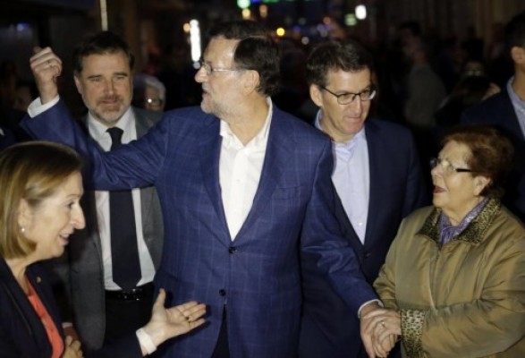 Un joven de 17 años da un puñetazo a Rajoy