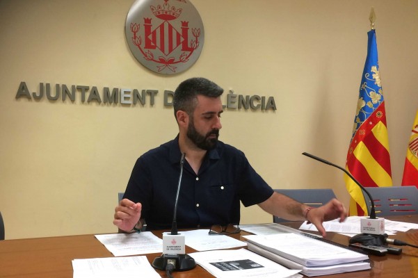 Un accidente laboral mortal tiñe de luto los conciertos de la Fira
