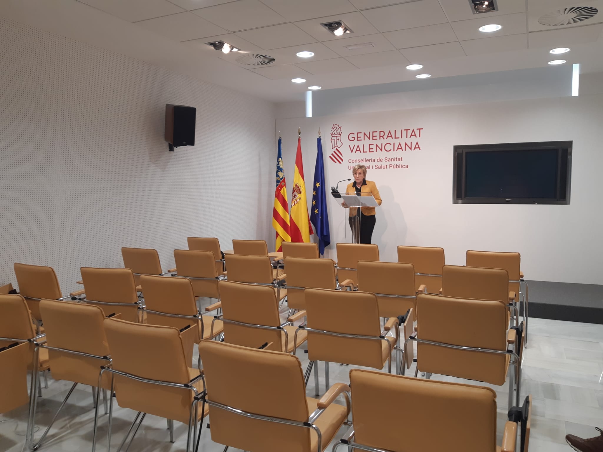 Los positivos por coronavirus se duplican en 24 horas y alcanzan los 403 casos en la Comunitat