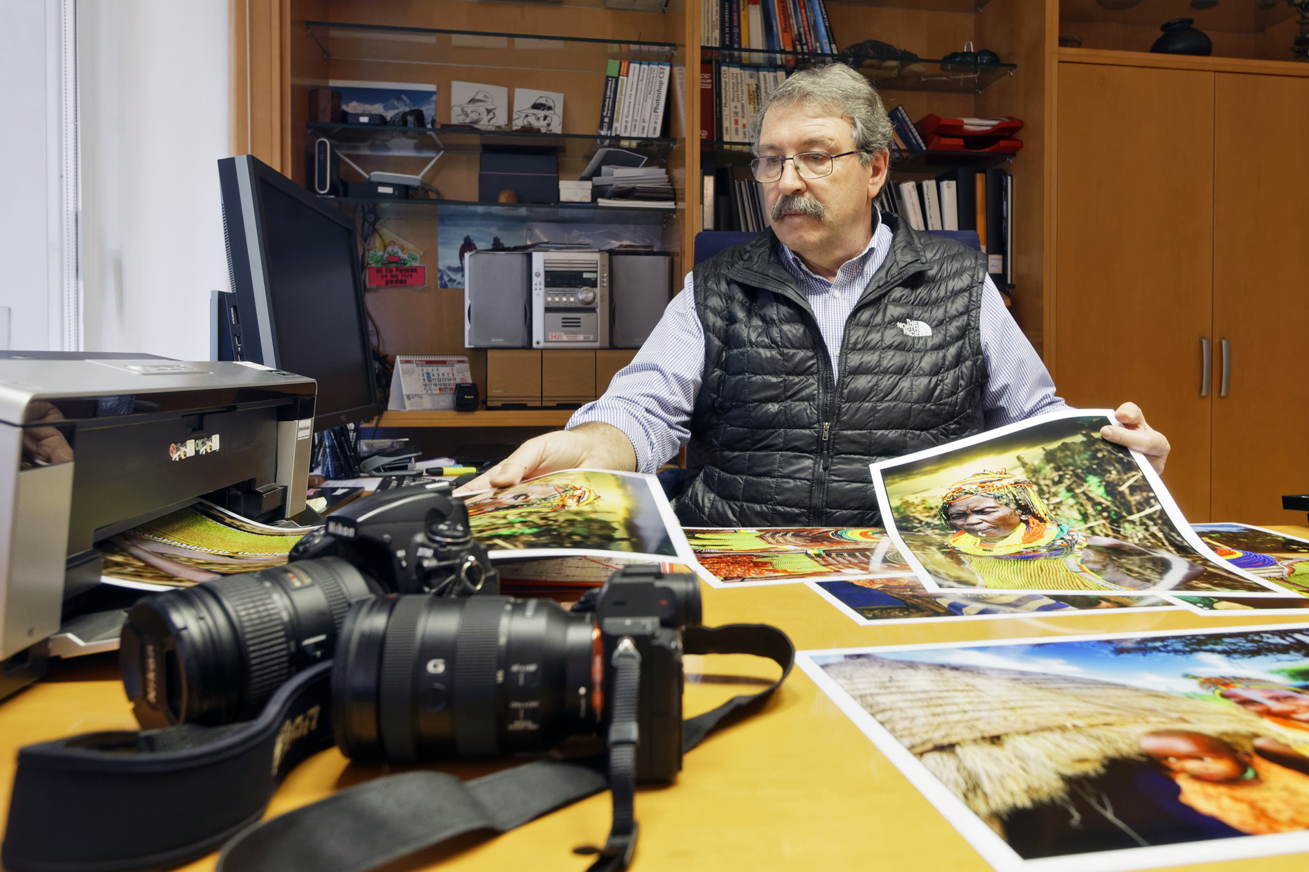 El hombre de las cien tribus
