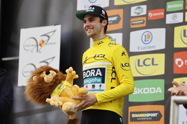 Schachmann sufre para conquistar la París-Niza en la cima de Valdeblore La Colmiane
