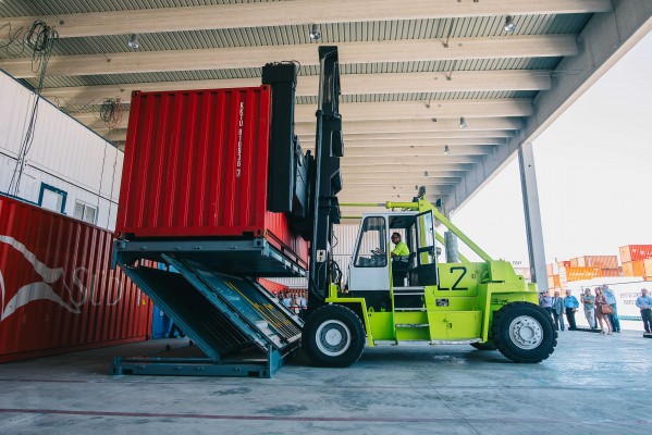 La valenciana Navlandis aspira a vender 3.000 unidades de su contenedor plegable en 2019