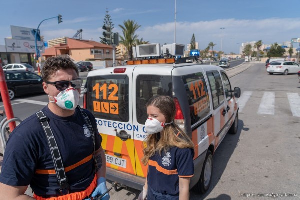 Los municipios se toman en serio el confinamiento y cierran 'todo', salvo farmacias y supermercados