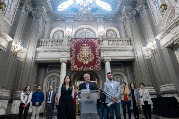 València ayuda a las fallas con 5 millones de euros y valora retrasar los impuestos y las tasas