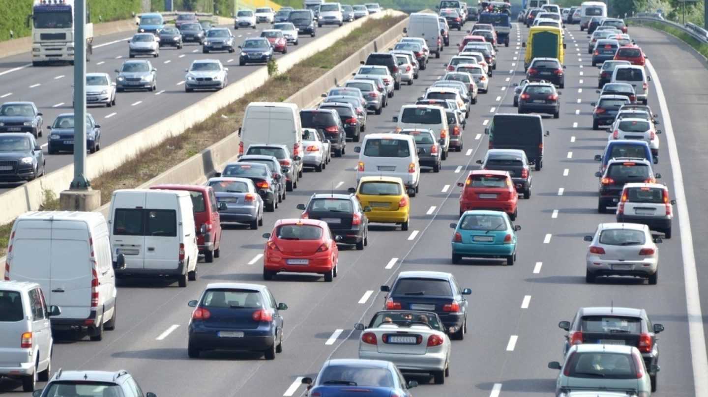 El número de vehículos asegurados crece un 2,52% durante junio, según Unespa

