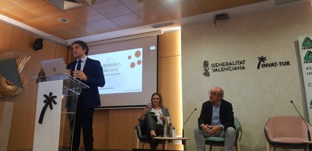 Los hoteleros asumen que aplicarán ERTE para unos 2.000 empleados y piden agilidad