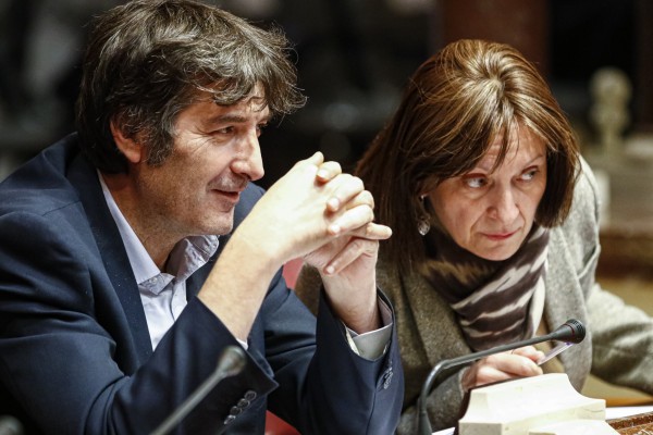 Los dos diputados de Podemos y todos sus concejales en la Región se pasan al teletrabajo