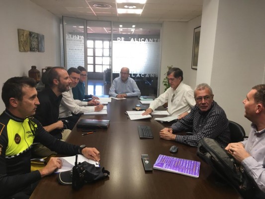 Alicante plantea habilitar un itinerario ciclista en la Avenida de las Naciones con las sostenibles de 2020